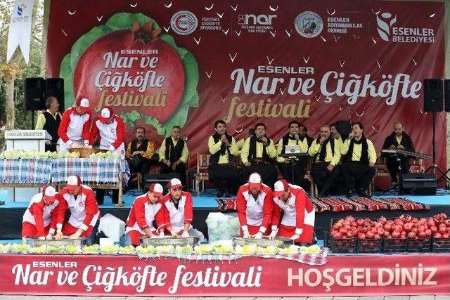 Festivalde 5 Ton Çiğ Köfte, 15 Ton Nar Tüketildi