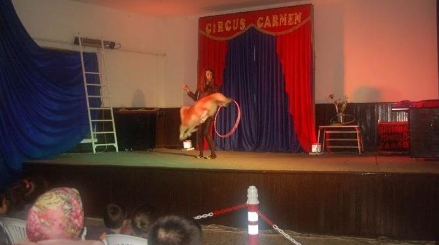 Lapseki&rsquo;de &Ccedil;ocukların Sirk Heyecanı