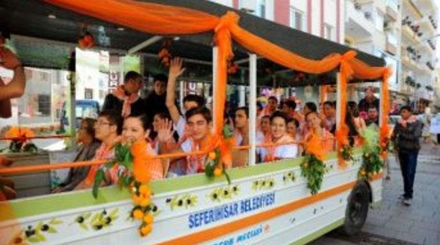 Seferihisar&rsquo;da &rsquo;turuncu&rsquo; Şenlik