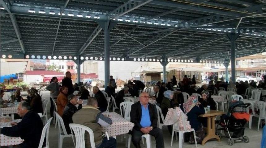 Cide&rsquo;de 1500 Kişiye Aşure Dağıtıldı