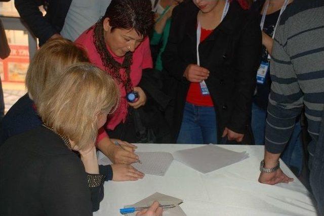 Kuşadası&rsquo;nda Ak Parti İl&ccedil;e Kongresi Sonu&ccedil;landı 1