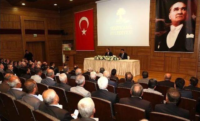 Kaymakam Dursun Ve Başkan Fadıloğlu Muhtarlarla Bir Araya Geldi