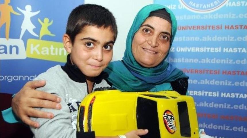 Mantardan Zehirlenen &Ccedil;ocuğa Karaciğer Nakli Yapıldı