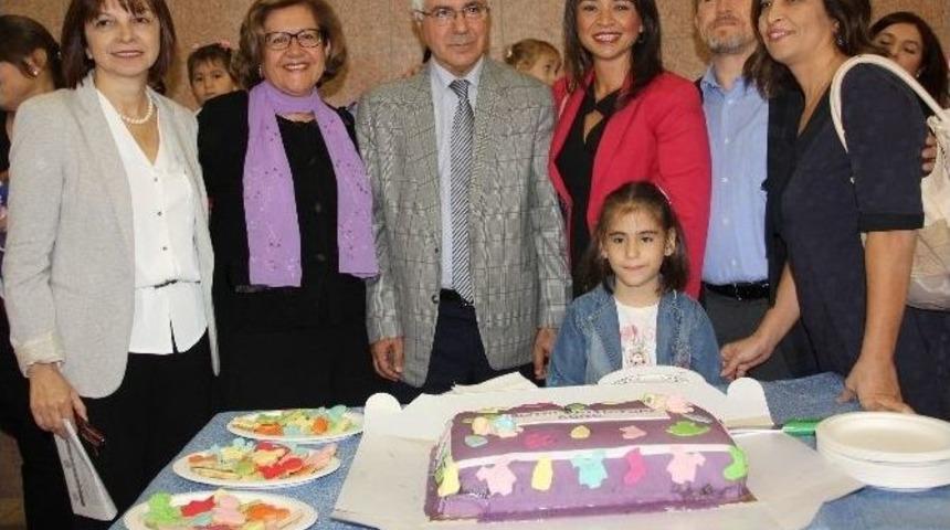 Premat&uuml;re G&uuml;n&uuml;&rsquo;ne Mor Pastalı Kutlama