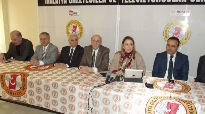 Ak Parti Genel Başkan Yardımcısı &Ouml;znur &Ccedil;alık: