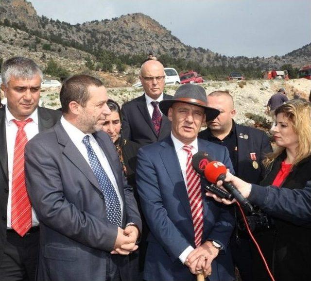 Başkan Öz Denktaş Gençlik Ormanı Fidan Dikti 1