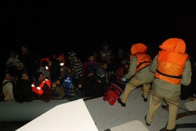 52 Ka&ccedil;ak G&ouml;&ccedil;men Kurtarıldı 3