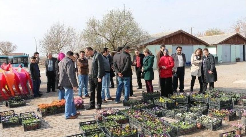 Belediye Meclis &Uuml;yeleri Hizmetleri Değerlendirdi