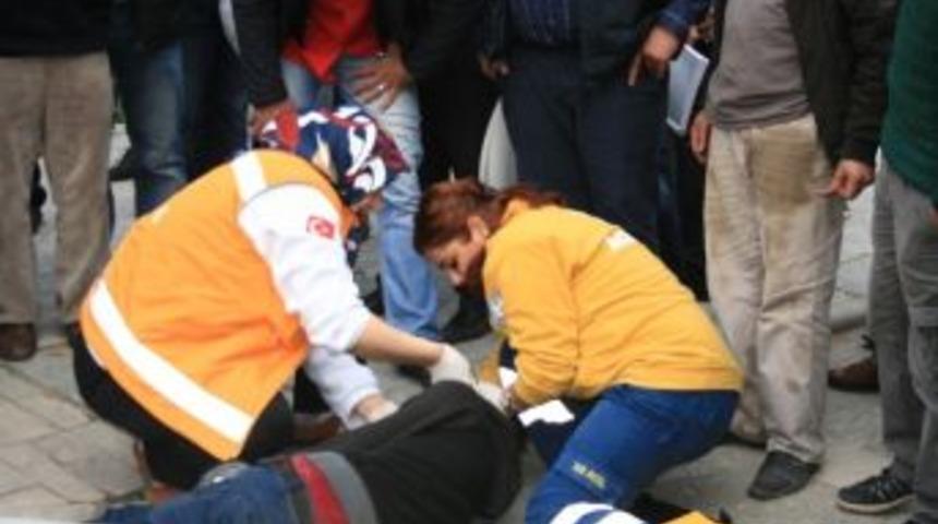 D&uuml;zce Merkezinde Trafik Kazası: 1 Yaralı