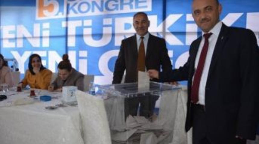 Ak Parti Perşembe İl&ccedil;e Kongresi