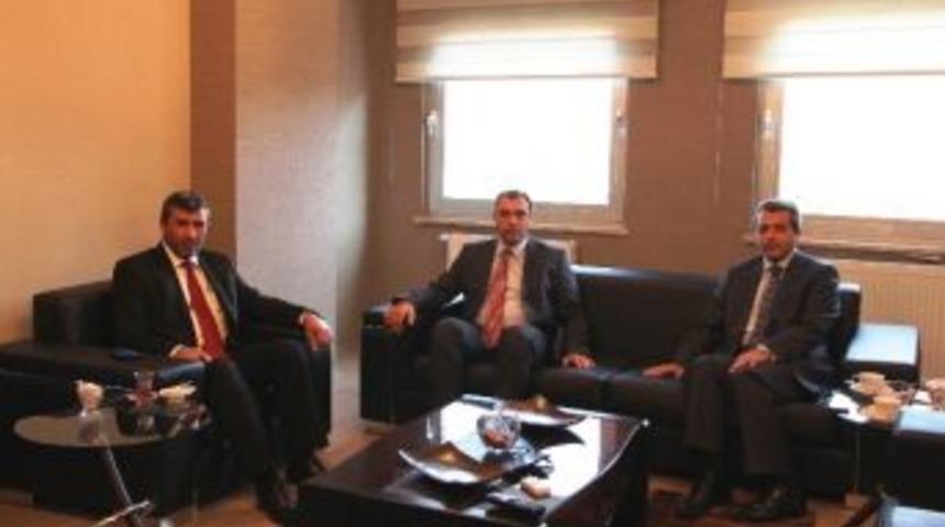 Cumhurbaşkanı Erdoğan&rsquo;ın Babaocağı G&uuml;neysu&rsquo;da Y&ouml;resel Mimari Yeniden Doğuyor