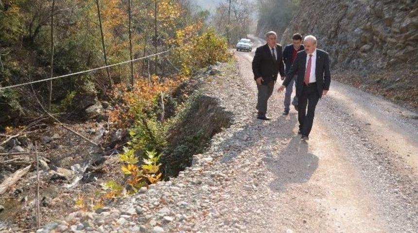 Genel Sekreter Uzun Yenice&rsquo;de K&ouml;y Yollarında İncelemelerde Bulundu