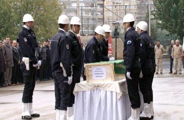 Diyarbakır’da İntihar Eden Polis Memuru İçin Tören Düzenlendi