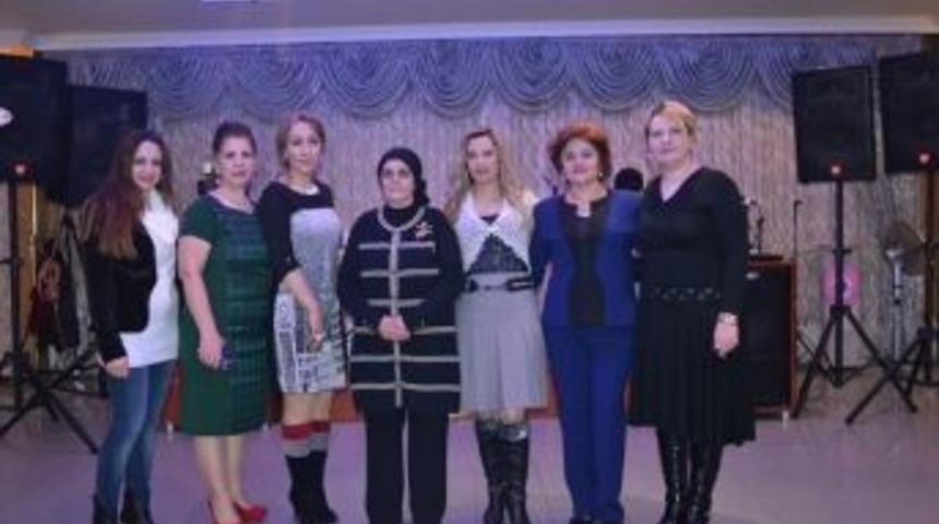 Erzurumlu Kadınlar Birlik Ve Beraberlik Yemeğinde Bir Araya Geldi