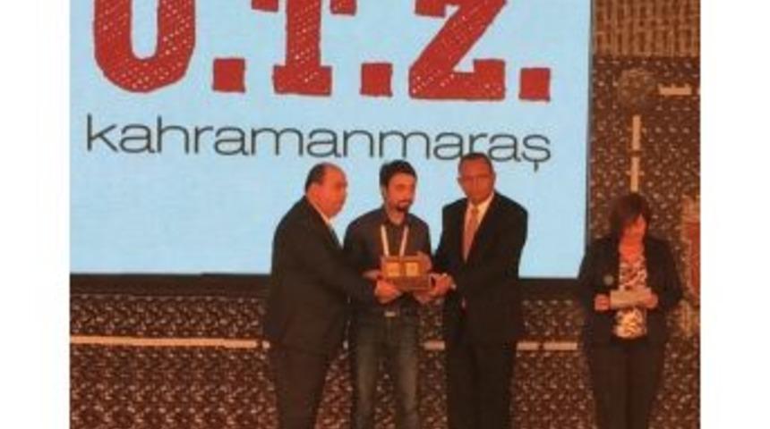 &Ccedil;&uuml; Teknik Bilimler Myo Tekstil Programı &Ouml;ğrencisine, Uluslararası Tekstil Zirvesi&rsquo;nden &Ouml;d&uuml;l