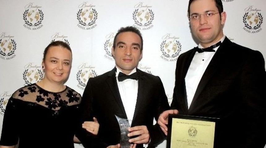 Montanıa Otel&rsquo;e &Ouml;d&uuml;l