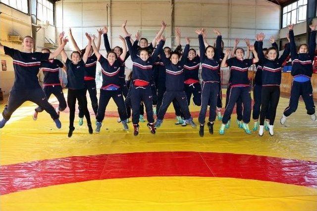 Kadın Güreşinde Devrim Gibi Karar 2