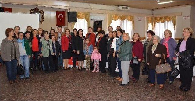 Chp Urla Kadın Kolları 