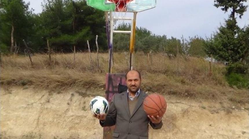 (&ouml;zel Haber) Camiye Spor Malzemesi Desteği