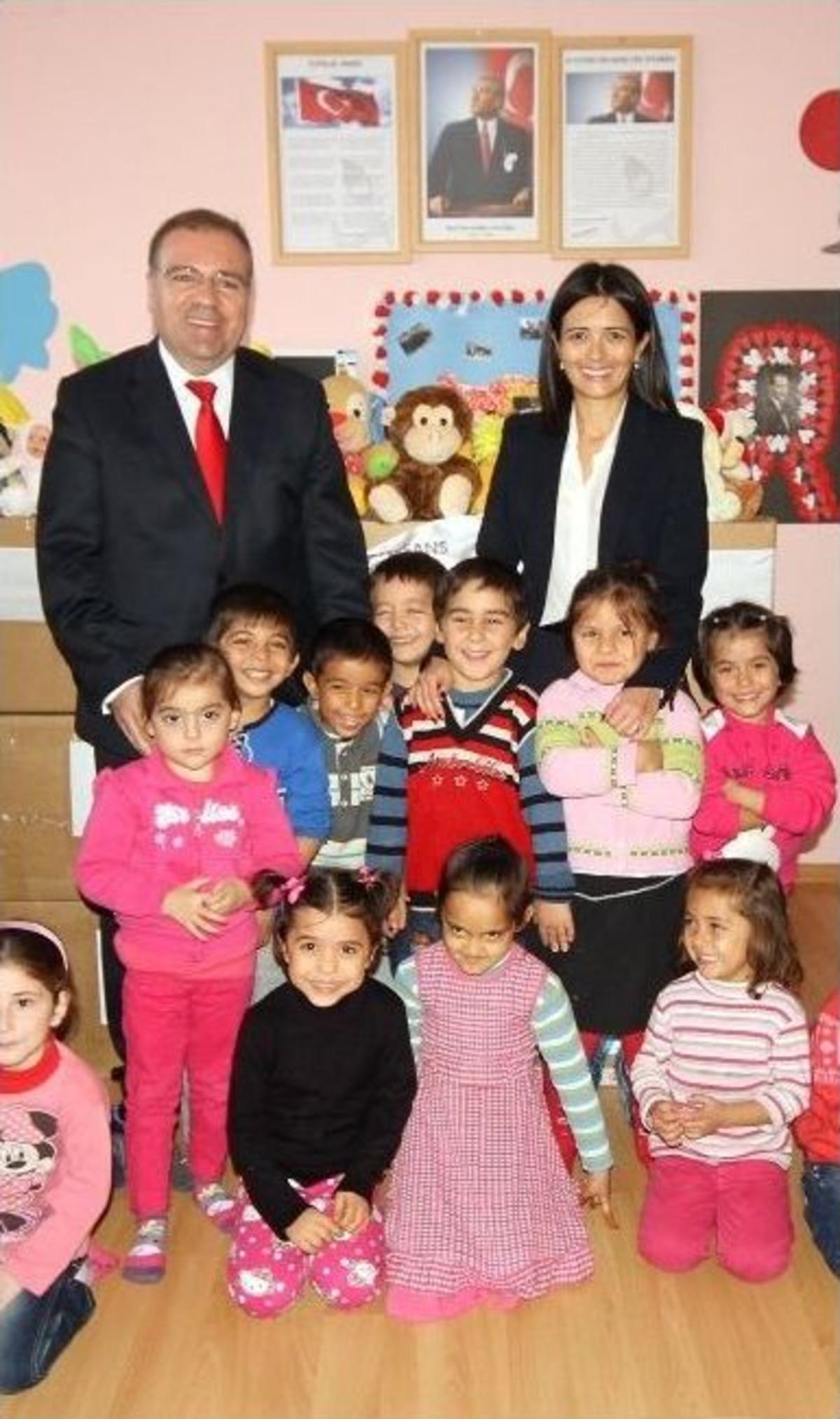 R&ouml;nesans&rsquo;tan Bin 232 &Ouml;ğrenciye Daha Eğitim Bursu