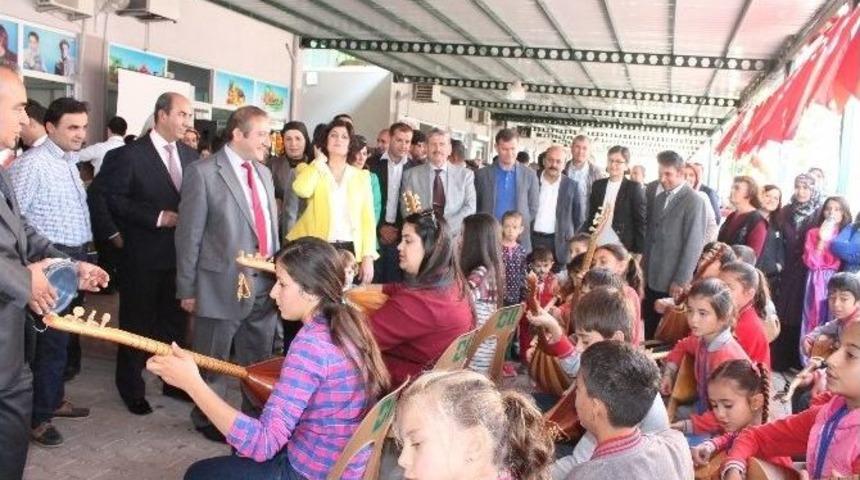 Demre&rsquo;de Eğitim Şenliği D&uuml;zenlendi