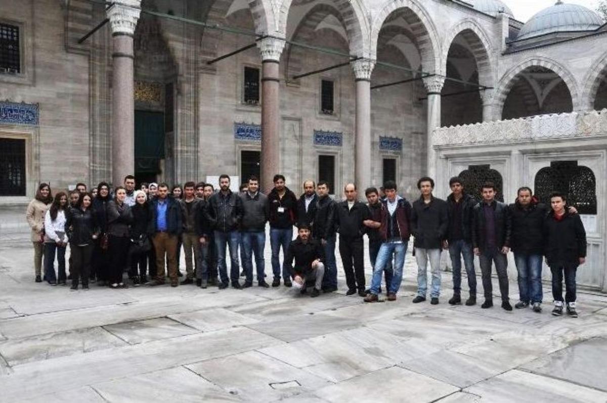 Seyitgazi Gezileri İstanbul İle Başladı