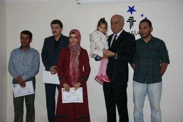 Girişimcilik Kursunu Tamamlayanlara Sertifika 2