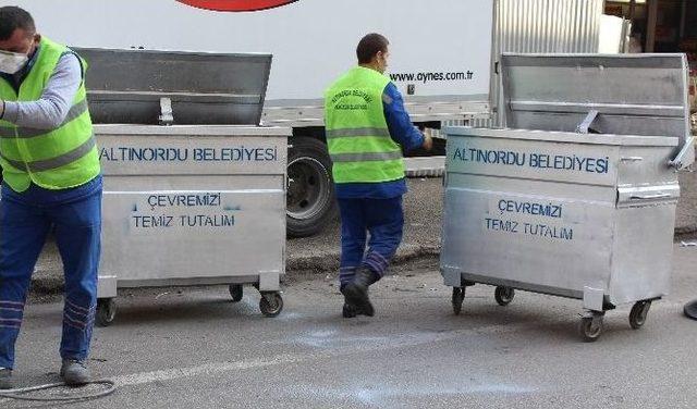 Altınordu’da Çöp Konteynerleri Yenileniyor 1