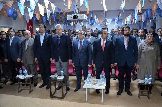 Ak Parti’li Altaç Hani Ve Dicle İlçe Kongresine Katıldı