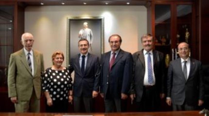 G&ouml;&ccedil; &Ccedil;alıştayı Kitaplaştı