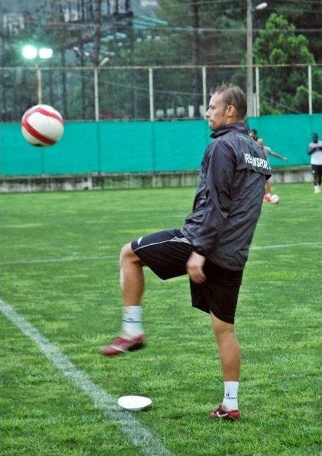 Giresunsporlu Anton&rsquo;dan Taraftarlara &Ouml;vg&uuml; 1