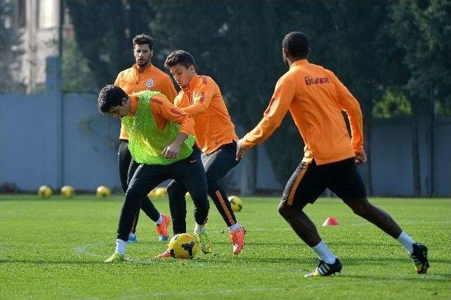Galatasaray&rsquo;da Dzemaılı Şoku 1
