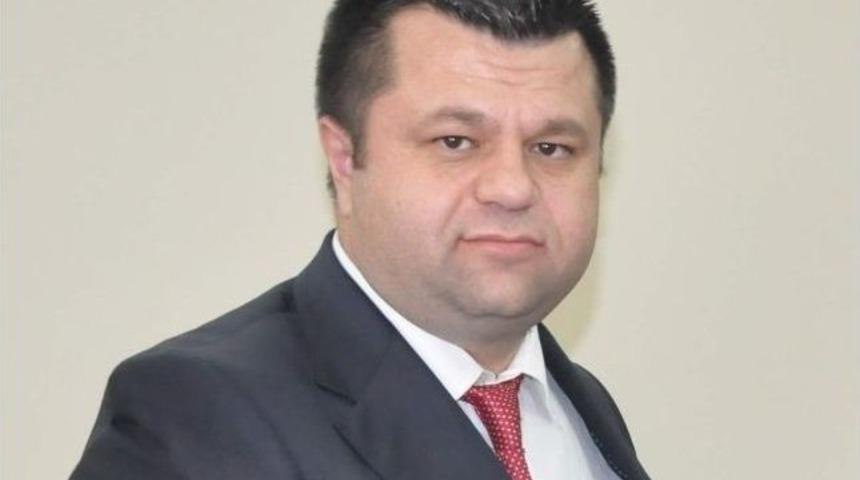İlhan Cavcav&rsquo;a Usturalı, Sabunlu Ve Fır&ccedil;alı Tepki