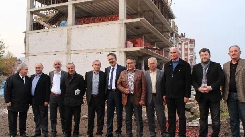 Milletvekili &Uuml;nal, Otso Binasını İnceledi