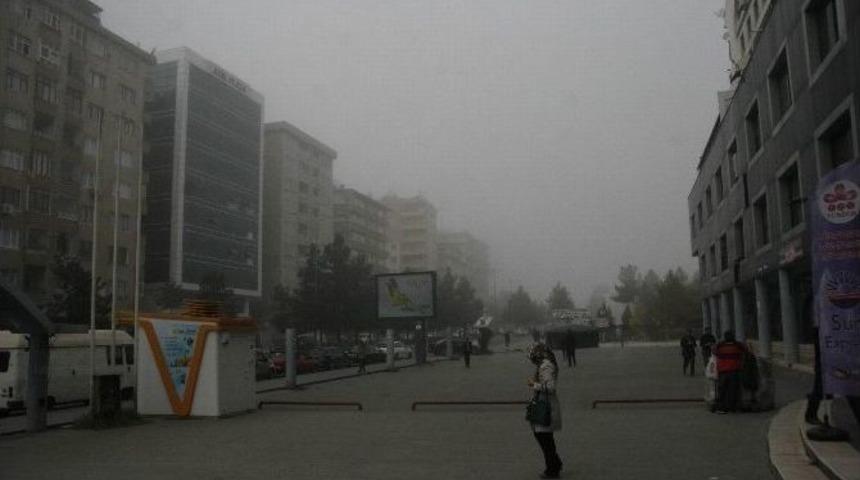Diyarbakır&rsquo;da Sis Hayatı Olumsuz Etkiledi