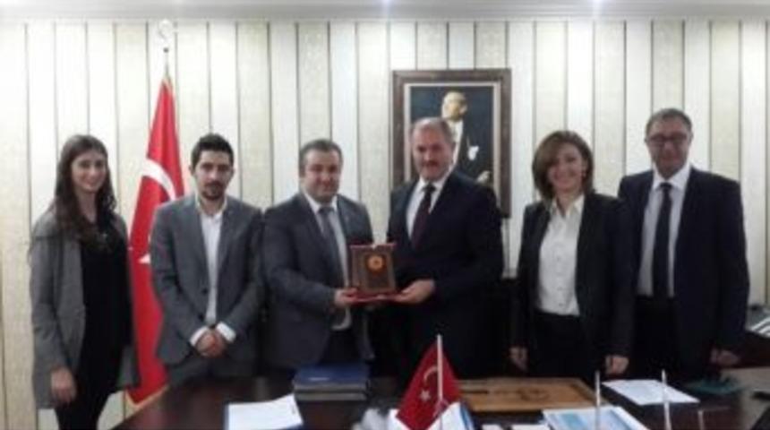 Cenik Ve Y&ouml;netimi, Milli Eğitim M&uuml;d&uuml;r&uuml; Bozkurt&rsquo;u Ziyaret Etti