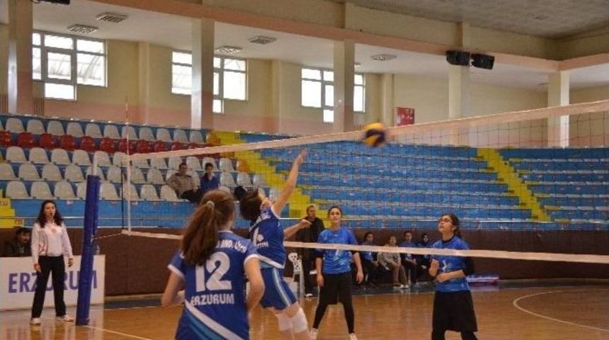 Liseli Gen&ccedil;ler Filede Buluştu