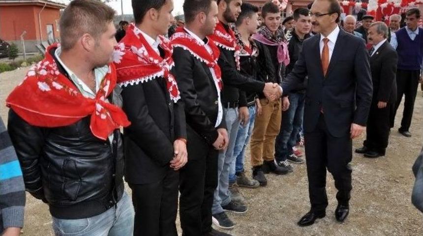 Uşak&rsquo;ta K&ouml;ylere Şehir İmkanları Taşınıyor