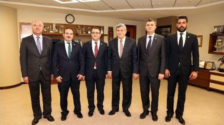 Kocaeli Barosu&rsquo;ndan Başkan Karaosmanoğlu&rsquo;na Ziyaret