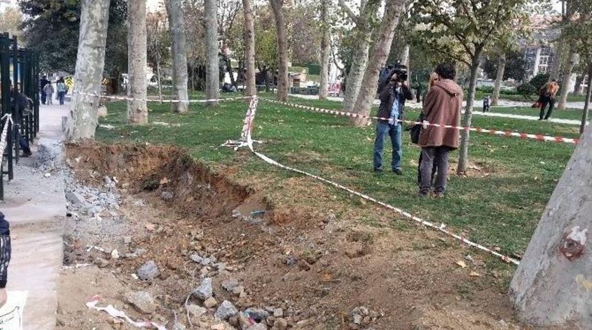 Gezi Parkı&rsquo;nda Kazılan Alan Toprakla Dolduruldu