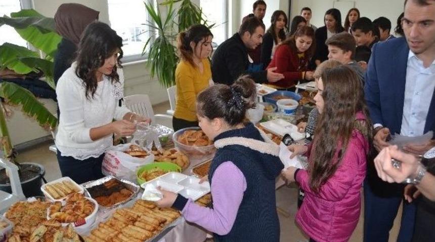 Er&uuml; Beden Eğitimi Ve Spor Meslek Y&uuml;ksek Okulundan İhtiya&ccedil; Sahibi Okul Ve &Ouml;ğrenciler Yararına Kermes