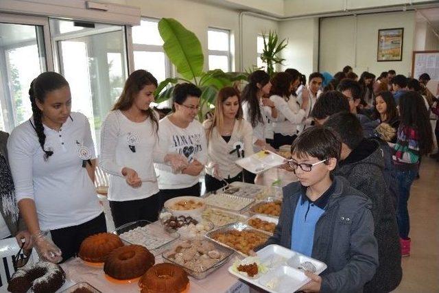 Erü Beden Eğitimi Ve Spor Meslek Yüksek Okulundan İhtiyaç Sahibi Okul Ve Öğrenciler Yararına Kermes 2