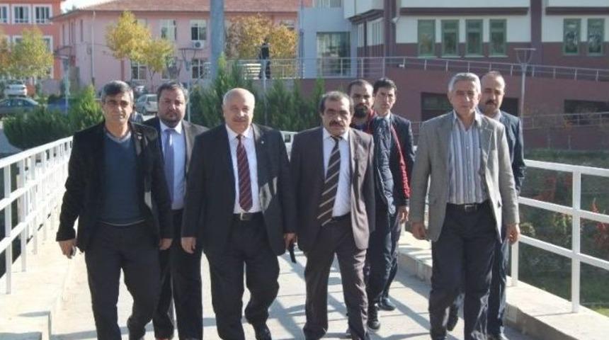 Agc, Adıyaman &Uuml;niversideki Projeleri Gezdi