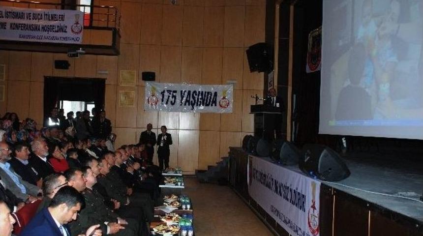 Jandarma&rsquo;dan Aile İ&ccedil;i Şiddet Konulu Konferans