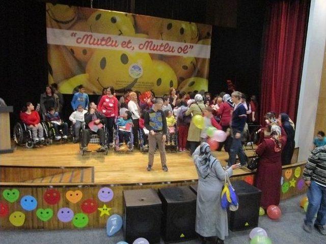Sgm&rsquo;de Engelliler Ve Yakınları İ&ccedil;in &lsquo;mutlu Et, Mutlu Ol&rsquo; Etkinliği D&uuml;zenlendi 1