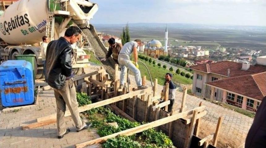 Bandırma Belediyesi&rsquo;nin Merdiven &Ccedil;alışmaları S&uuml;r&uuml;yor