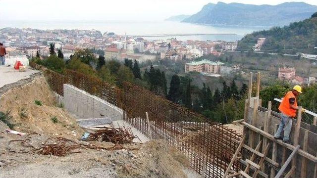 Bartın-amasra Yolu Bir Saat Trafiğe Kapalı Kaldı