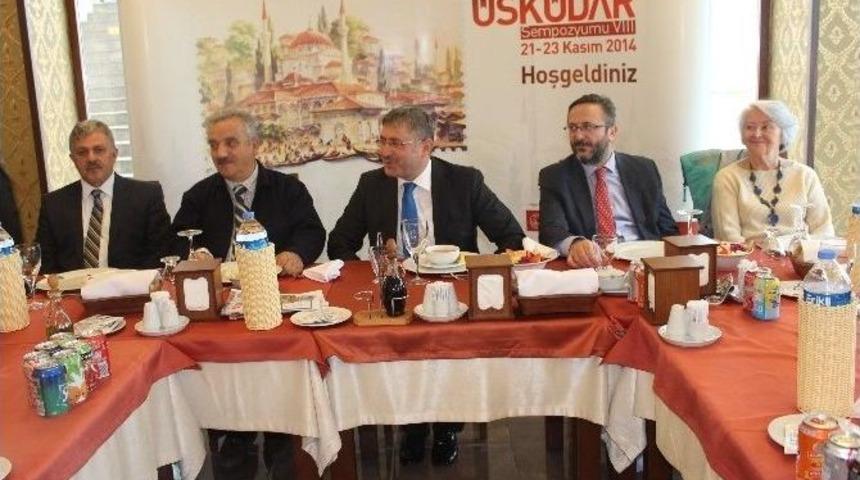 &Uuml;sk&uuml;dar Belediye Başkanı T&uuml;rkmen, Basın Mensupları İle Bir Araya Geldi