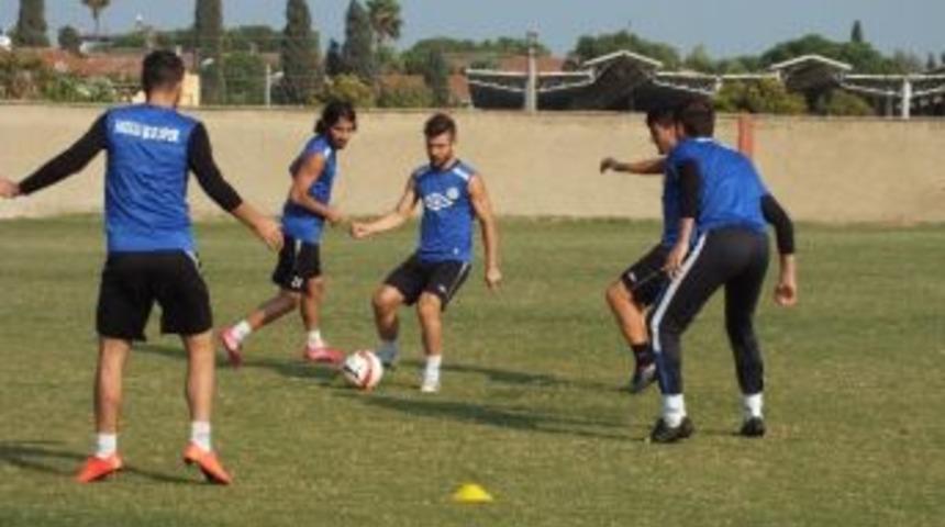 Nazilli Belediyespor, D&uuml;zce Hazırlıklarını S&uuml;rd&uuml;rd&uuml;