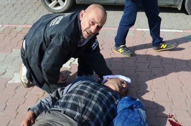 Balıkesir&rsquo;de Arızalı Ambulans Az Daha &Ouml;ld&uuml;r&uuml;yordu 1